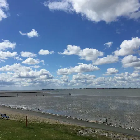 Nyaraló Beachhouse *